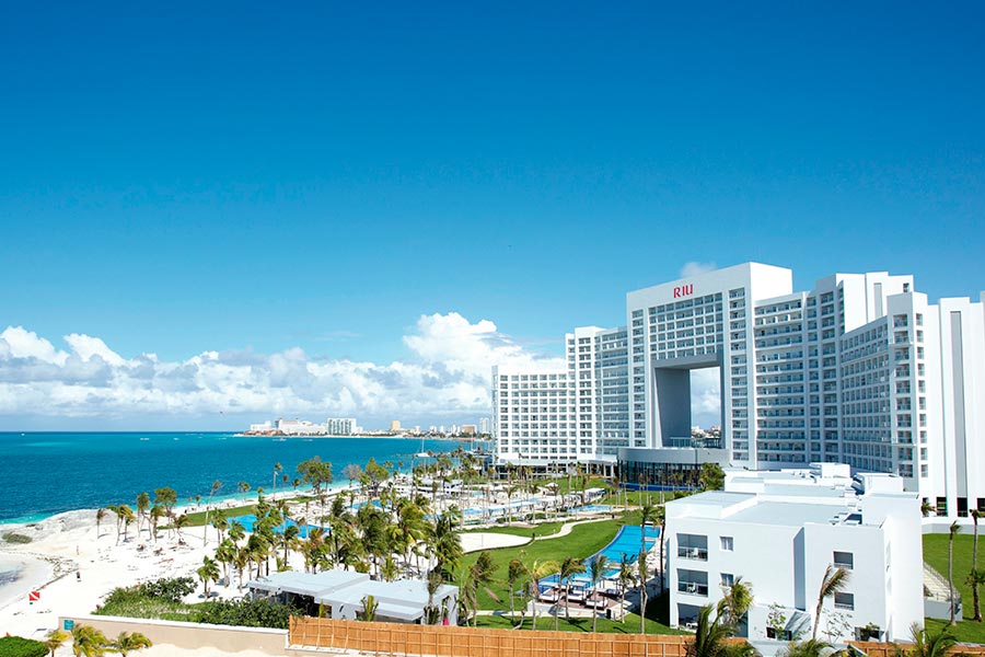 hotel-riu-palace-peninsula-2.jpg